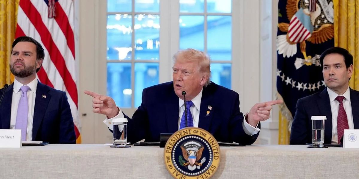 «Отсчет пошел»: Трамп готовит пересмотр санкций, а Зеленский бьется в истерике