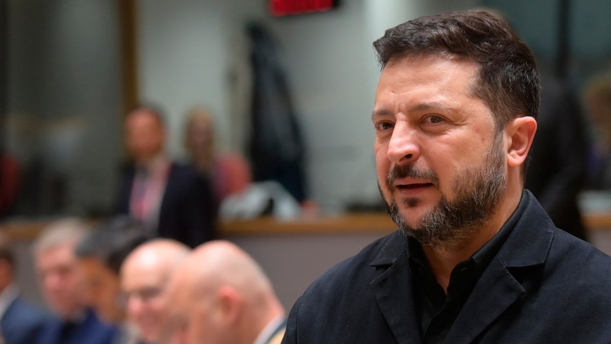 Зеленский пообещал принять участие в выборах, хотя их не проводят