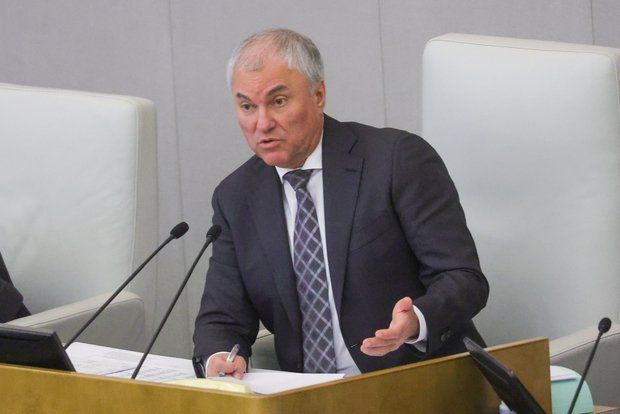 Спикер ГД Володин: Зеленский набрал зарубежных кредитов и затянул удавку на шее Украиныы