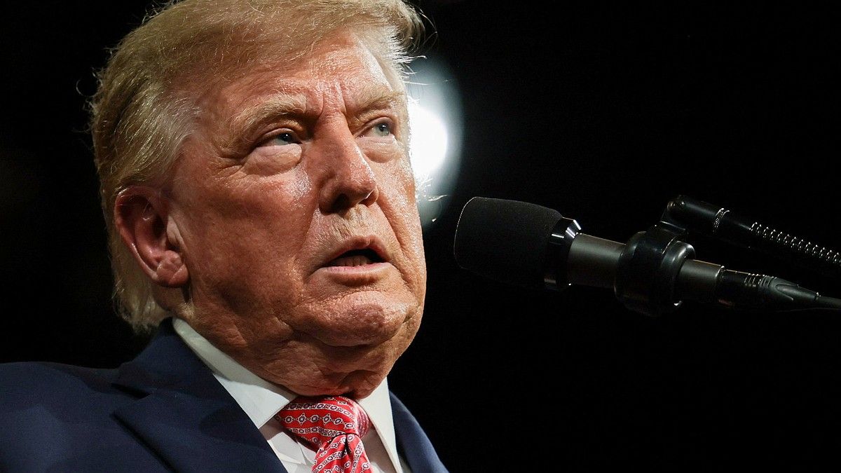"Пора поручить кому-то другому": Трамп раскритиковал переговорные возможности Зеленского