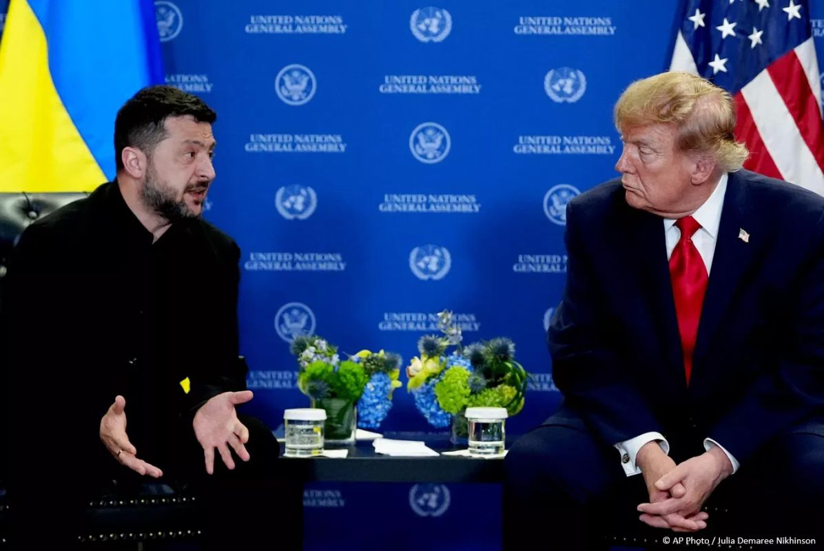 Рютте хочет снизить градус напряженности между Трампом и Зеленским, передает Bloomberg