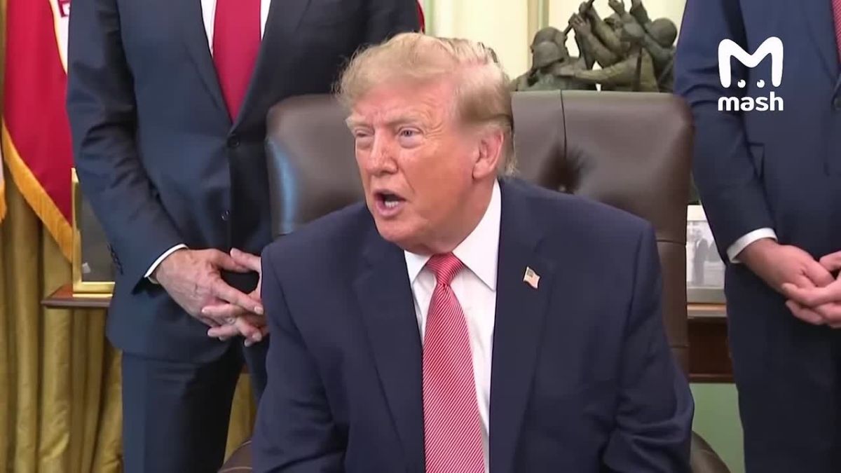 "Россия — гигантская страна, а Украина — нет", — заявил Дональд Трамп