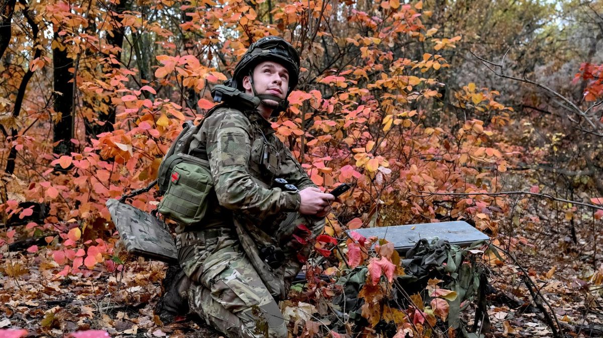 "Всего одно решение США обрушило оборону Украины": советник Зеленского пожаловался на американские лимиты