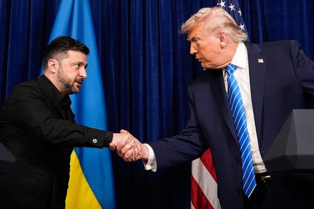 Экс-депутат Рады Олейник: У Трампа есть компромат на Зеленского