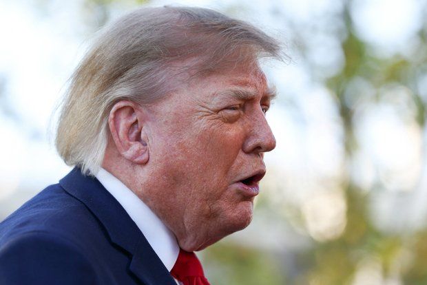 Трамп: США не собираются ужесточать санкции против РФ в связи с переговорами по Украине