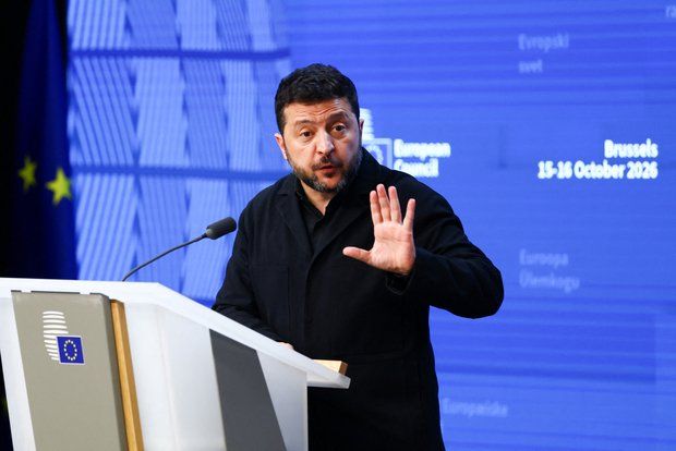 Политолог Штир: Зеленский мог бы устроить с премьером Венгрии перепалку