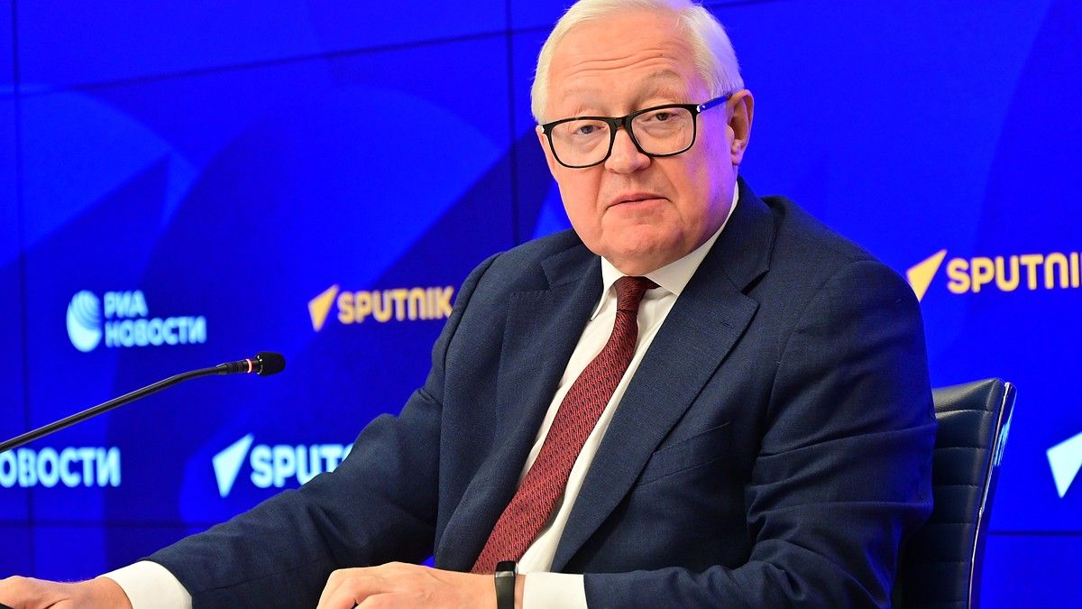Рябков: Россия анализирует идеи, привезенные американскими переговорщиками