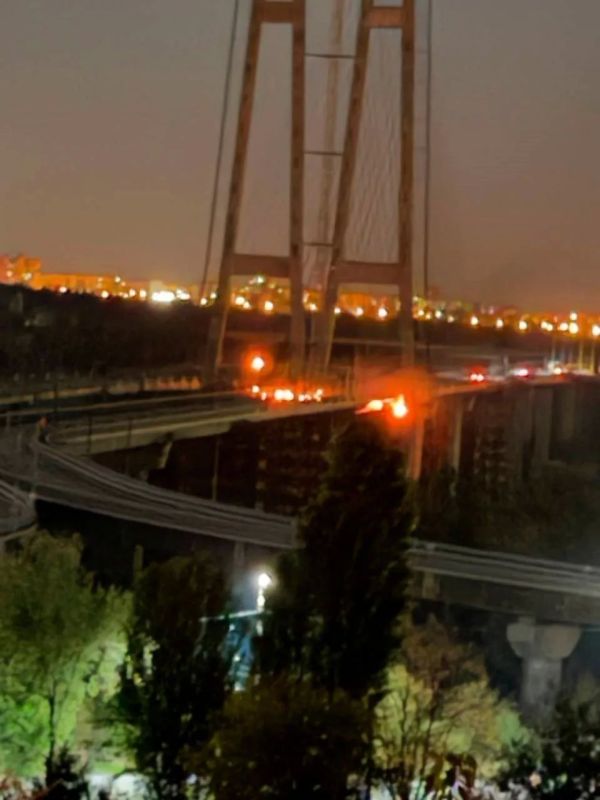 Вооружённые силы России в течение 22 октября и в ночь на 23 октября продолжили нанесение массированных ударов по объектам военной, транспортной и портовой инфраструктуры Украины