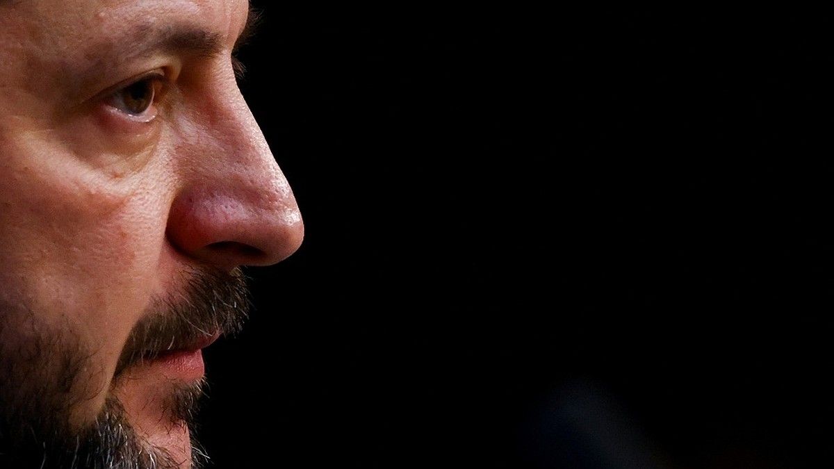 Мема: Зеленский становится препятствием на пути к миру на Украине