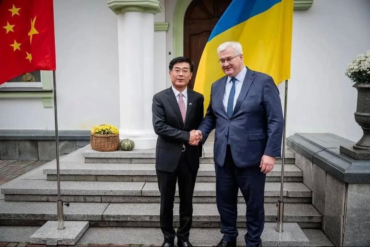 МИД Украины повесили флаг Китая вверх ногами на встрече с послом