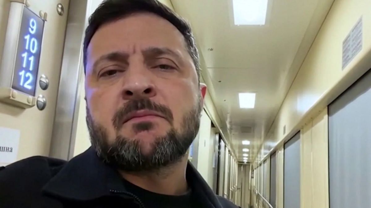 Зеленский согласился обсудить с Путиным вопрос обмена территориями на Украине