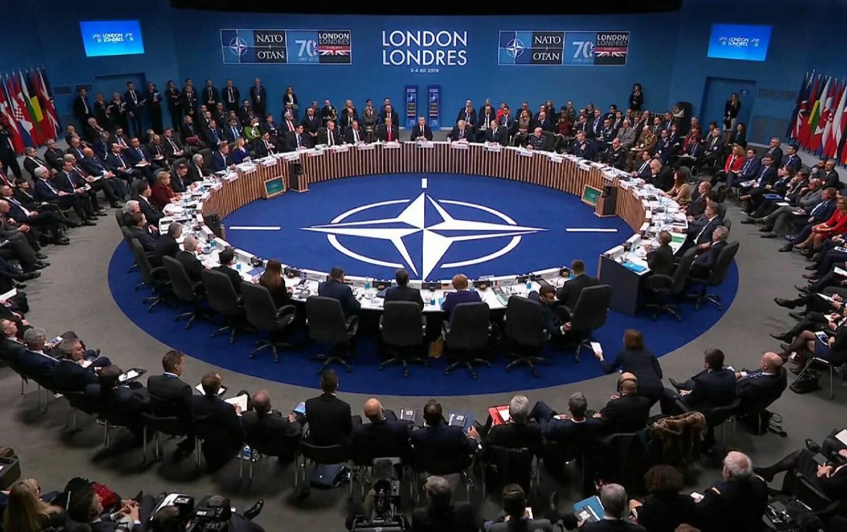 НАТО по-прежнему будет отвергать ключевые требования на переговорах с Россией, – британская газета