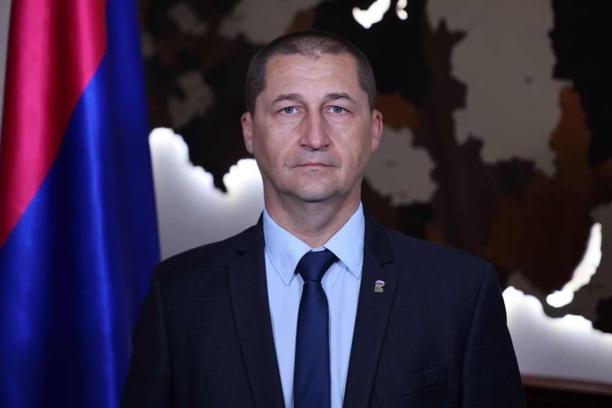 Александр Малькевич: Человек, который мог уехать, но каждый раз возвращался Александр Орловский: «Из подполья — в штурмовое подразделение. Оттуда — в администрацию»