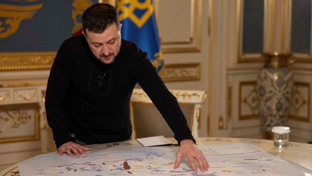 Зеленский поручил подготовить города Украины к круговой обороне