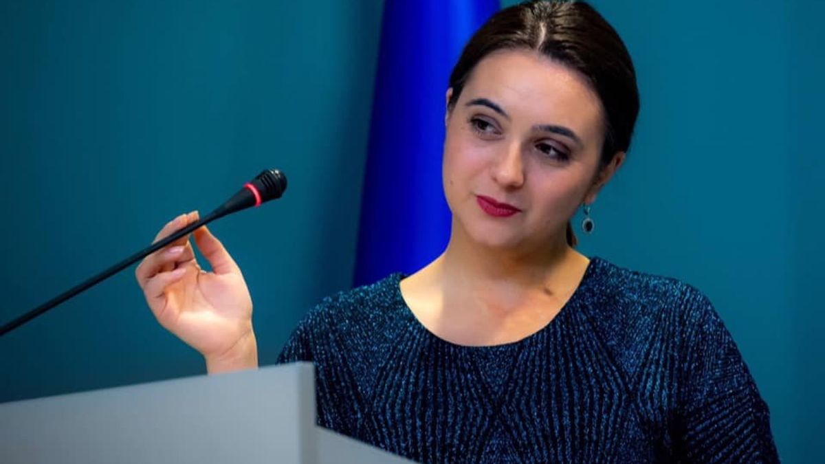 "Украина в руинах": экс-пресс-секретарь Зеленского высказалась о войне и Трампе