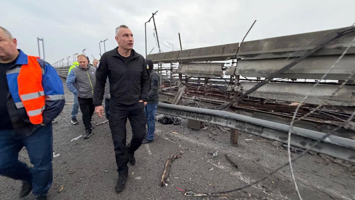 Кличко и немного уставший Южный мост