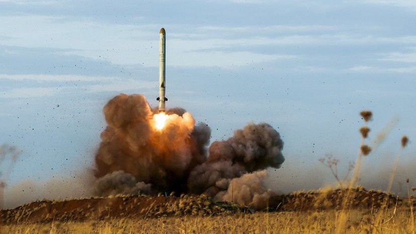 Массированный удар высокоточным оружием: ВС РФ поразили предприятия ВПК и транспортную инфраструктуру Украины