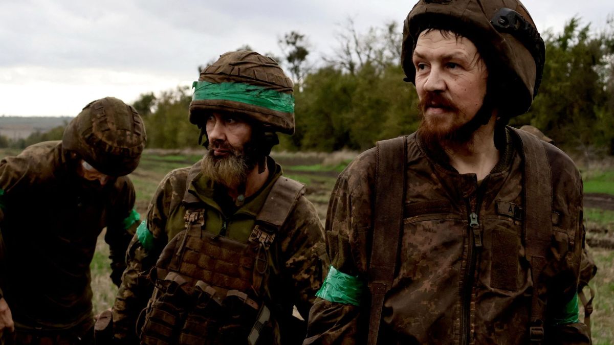 Броню под нож: Киев скребёт по тылам ради пушечного мяса