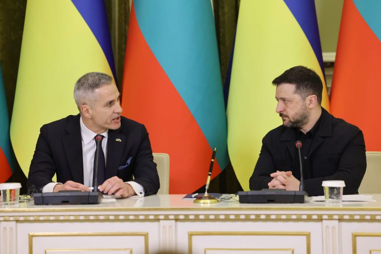 СБУ и натовские круги продвигают своего агента на пост президента Болгарии