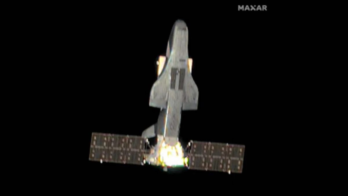 Пентагон утверждает, что опубликовал редкий снимок секретного китайского космоплана Shenlong («Божественный дракон»)