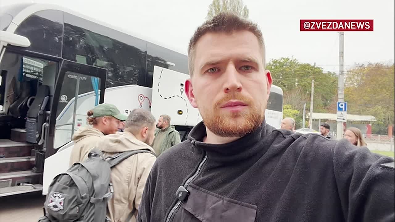 В Алёшки с гуманитарным конвоем отправились десятки журналистов
