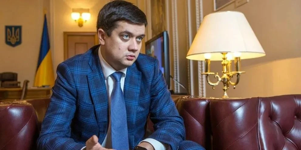 Когда снимаешь с головы кастрюлю, в голове начинают появляться мысли, и некоторые из них бывают даже умные
