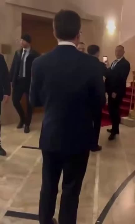 Кадры того, как польский президент Навроцкий пробивался в здание Конституционного трибунала