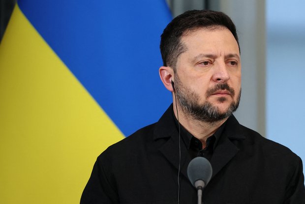 Sohu: Зеленский боится мира с Россией больше, чем продолжения боевых действий