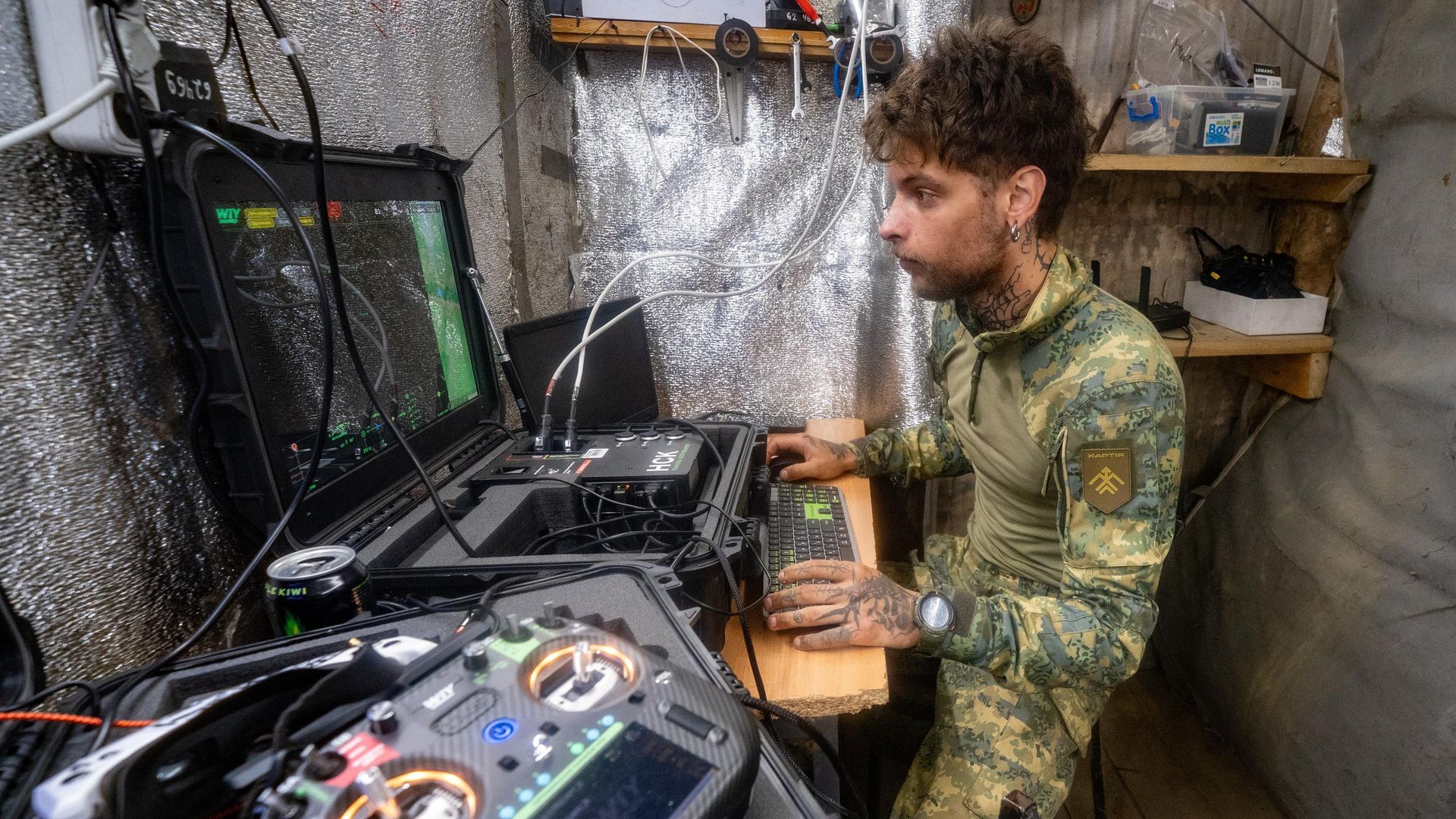 "Ребята, вас обманывают": как ВСУ взламывали "Старлинк" — и чем это закончилось