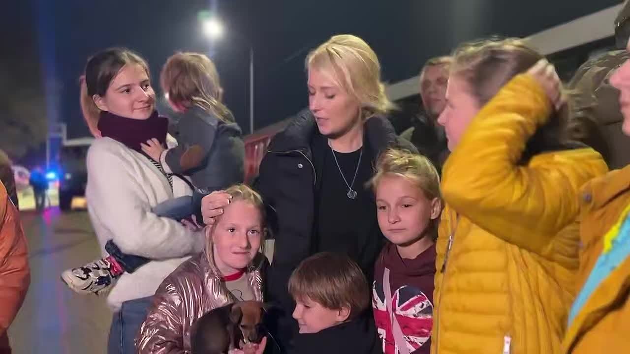 Жители Алешек, которые захотели уехать на Украину, вылетели из аэропорта Анапы в Гомель